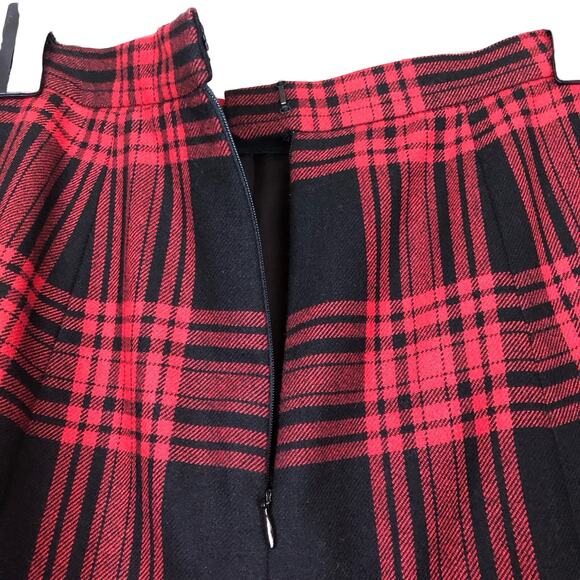 Vintage Mini Skirt Sz 6 Plaid Red Black Dark Academia Mall Goth A Line 90s - Picture 4 of 10